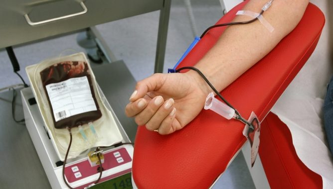 المركز الوطني لتحاقن الدم يؤكد على ضرورة التبرع بإنتظام