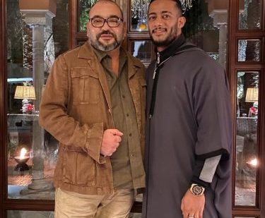 صورة تجمع محمد رمضان مع الملك محمد السادس