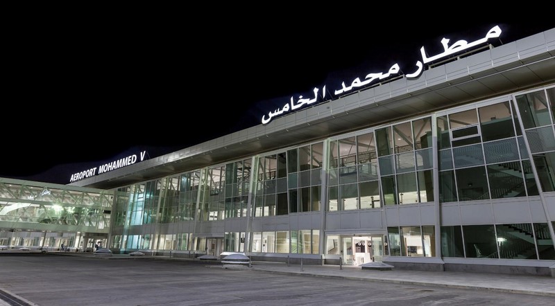 إعفاء المسافرين العالقين من مصاريف ركن السيارات بمطارات المملكة خلال فترة الحجر