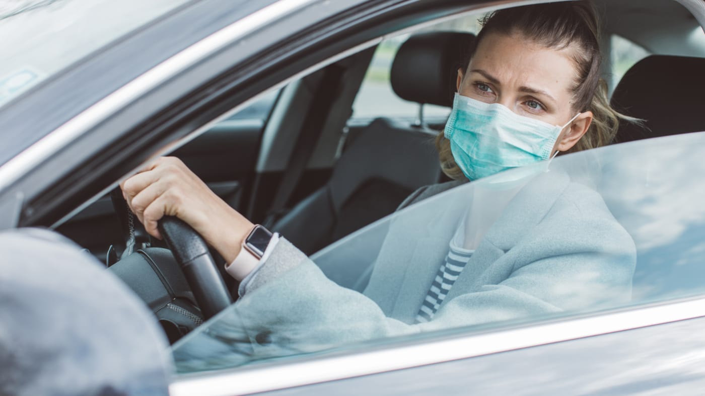 وزارة الصحة تحسم جدل إرتداء الكمامة داخل السيارات الخاصة