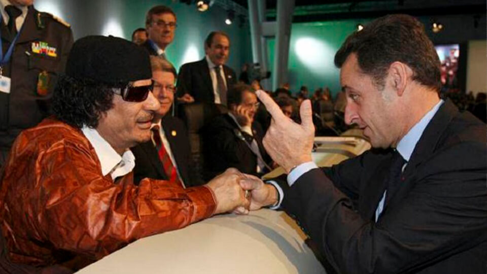 النيابة الفرنسية تتهم ساركوزي بـ “تشكيل عصابة إجرامية” بسبب أموال القذافي
