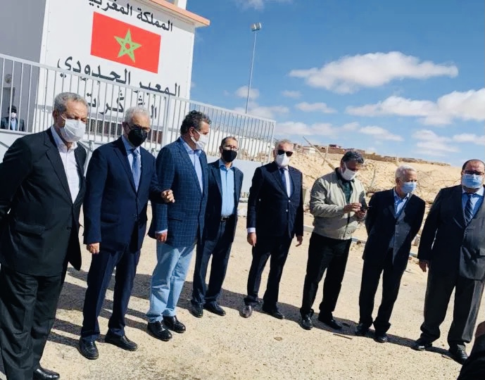 زعماء الأحزاب المغربية ينتقلون إلى معبر الكركرات لدعم جهود الجيش المغربي