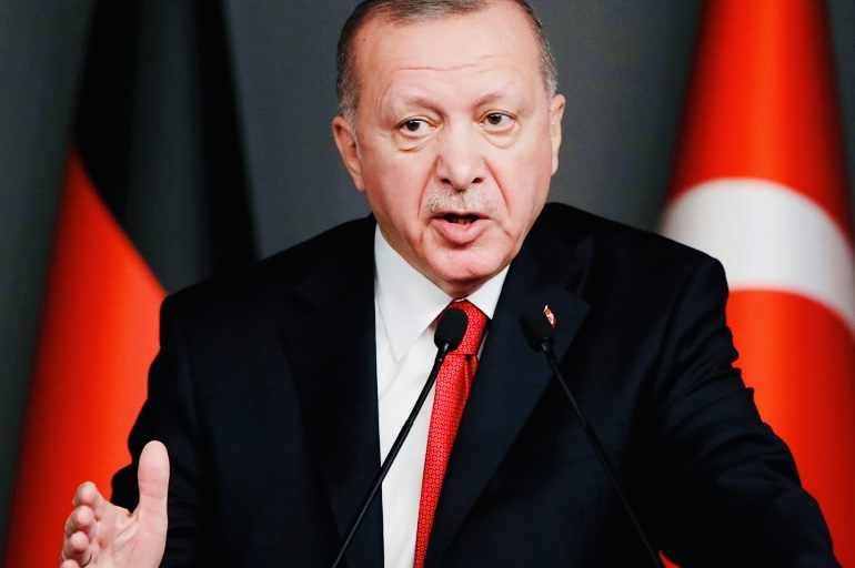 الرئيس التركي : ” إلى جانب كورونا، واجهنا هذا العام فيروس معاداة الإسلام الأسرع انتشارا”